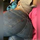 hoesluvr1ri leaked from fansly