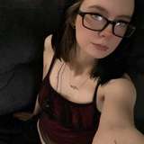 petiteemo049 leaked from onlyfans