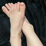 petite_foot_freshman leaked from onlyfans