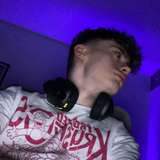 tombakerfree leaked from onlyfans