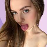 enya19y.o leaked from onlyfans