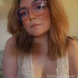 that_slut_ari leaked from fansly